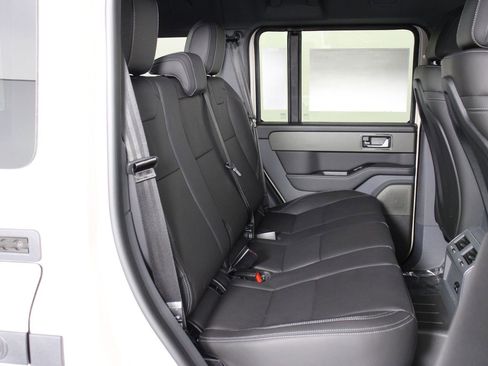 New 2025 INEOS Grenadier image 13