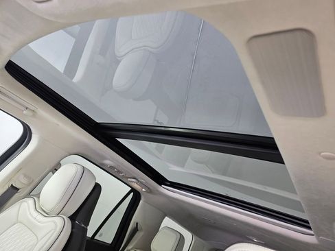 Used 2023 Lincoln Navigator Black Label AWD/4WD image 12