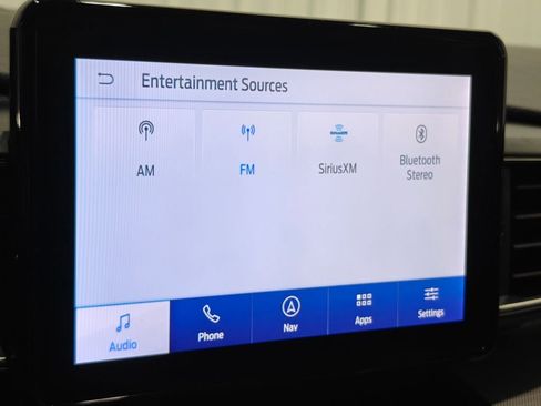 Used 2020 Ford Explorer XLT w/ Equipment Group 202A AWD/4WD image 43