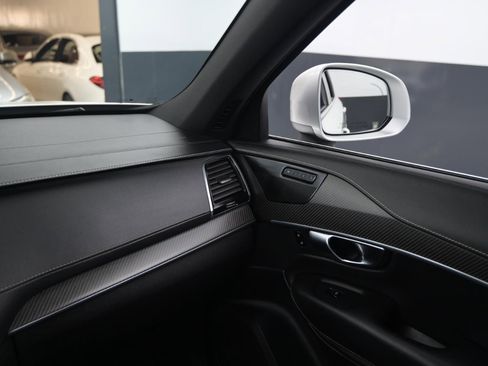 Used 2019 Volvo XC90 T6 R-Design w/ Protection Package image 24