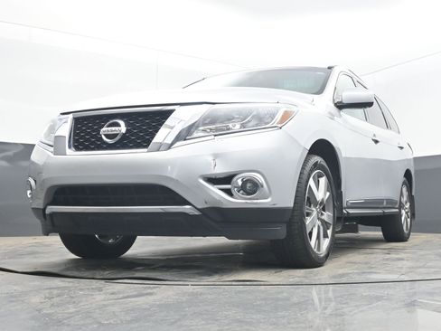 Used 2013 Nissan Pathfinder Platinum image 20