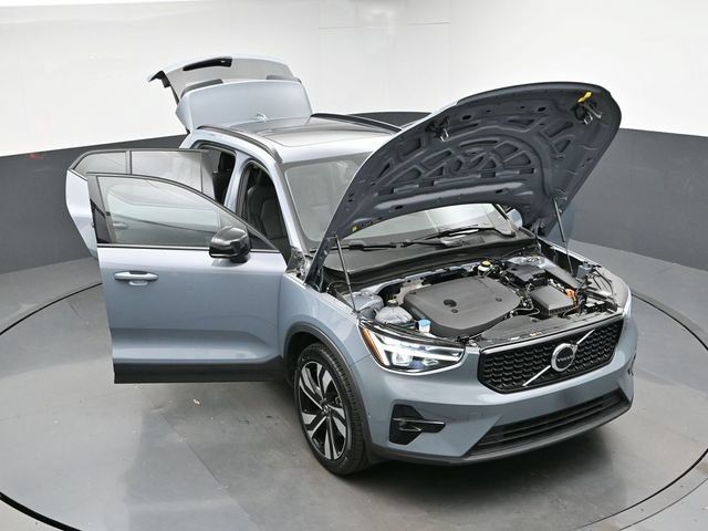Used 2023 Volvo XC40 B5 Ultimate w/ Protection Package Premier AWD/4WD image 50