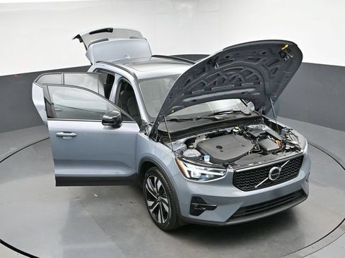 Used 2023 Volvo XC40 B5 Ultimate w/ Protection Package Premier AWD/4WD image 50