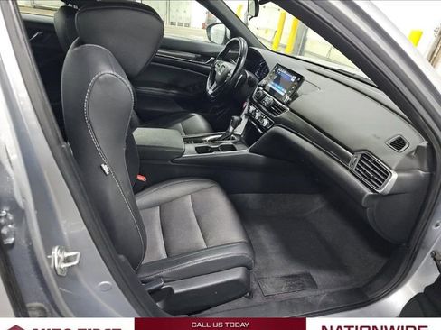 Used 2020 Honda Accord Sport image 7