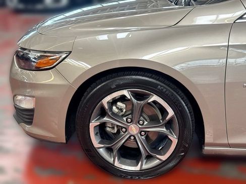 Used 2022 Chevrolet Malibu LT FWD image 19