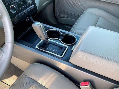 Used 2012 Ford Expedition Limited image 18