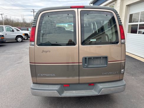 Used 2001 Chevrolet Express 1500 image 6