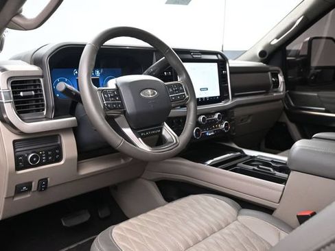 Used 2026 Ford F450 Platinum w/ Platinum Plus Package AWD/4WD image 22