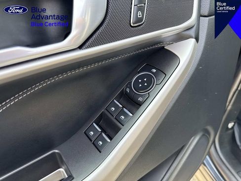 Certified 2023 Ford Explorer XLT RWD image 16