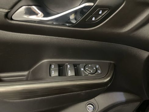 Used 2019 GMC Acadia SLT w/ Black Edition AWD/4WD image 18