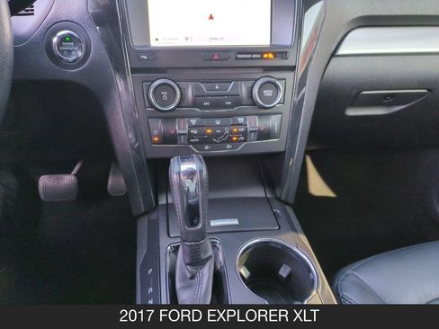 Used 2017 Ford Explorer XLT w/ Equipment Group 202A FWD image 24
