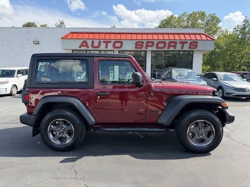 Used 2021 Jeep Wrangler Sport AWD/4WD image 4