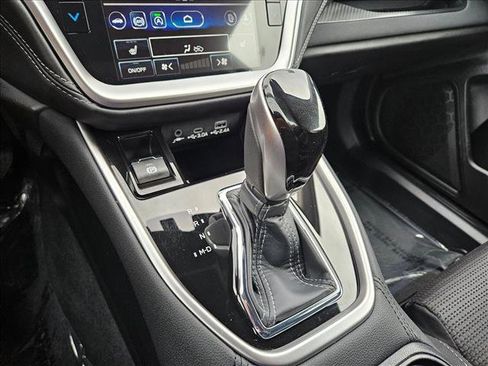 Used 2024 Subaru Outback Premium w/ Popular Package #1A image 12