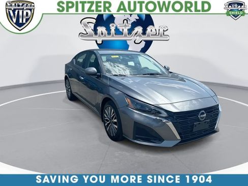 Used 2023 Nissan Altima 2.5 SV AWD/4WD image 2