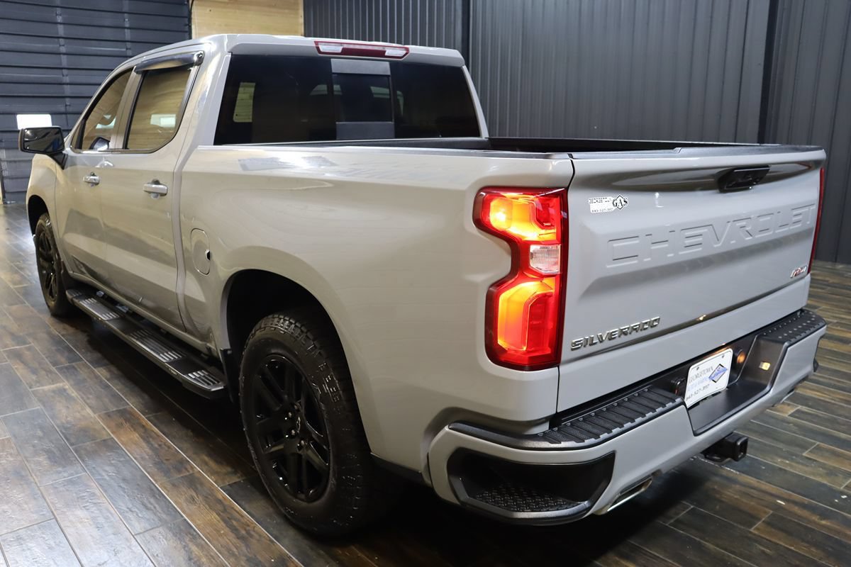 Used 2024 Chevrolet Silverado 1500 RST AWD/4WD image 3