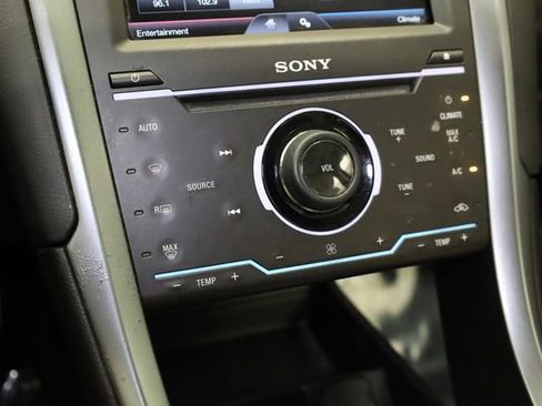 Used 2015 Ford Fusion Titanium FWD image 19