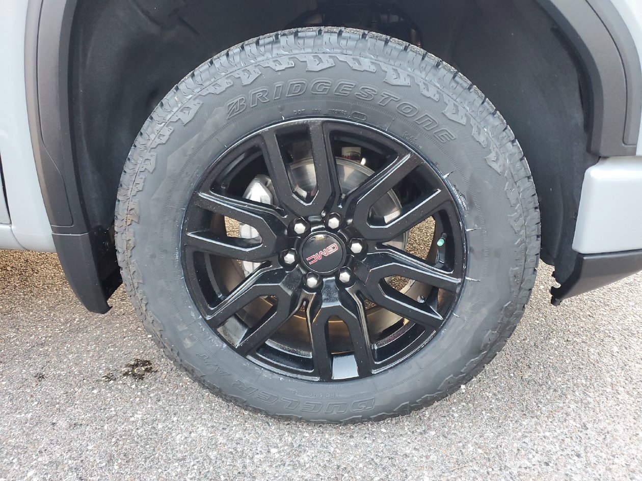 Used 2024 GMC Sierra 1500 Elevation w/ X31 Off-Road Package AWD/4WD image 5