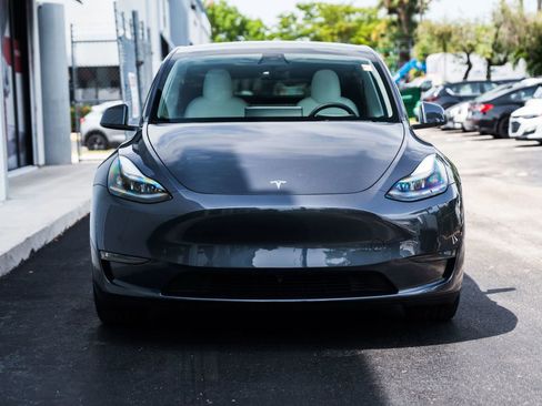 Used 2022 Tesla Model Y Performance AWD/4WD image 2