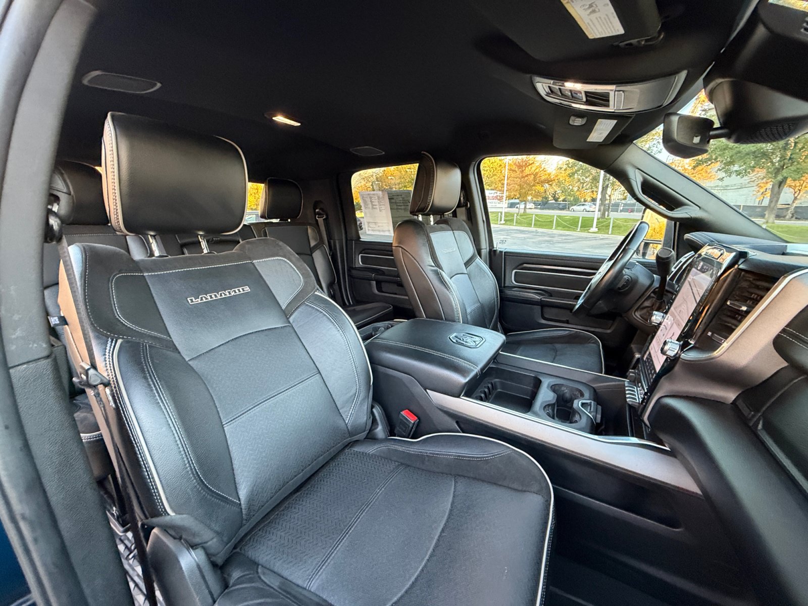 Used 2024 RAM 2500 Laramie w/ Night Edition AWD/4WD image 18