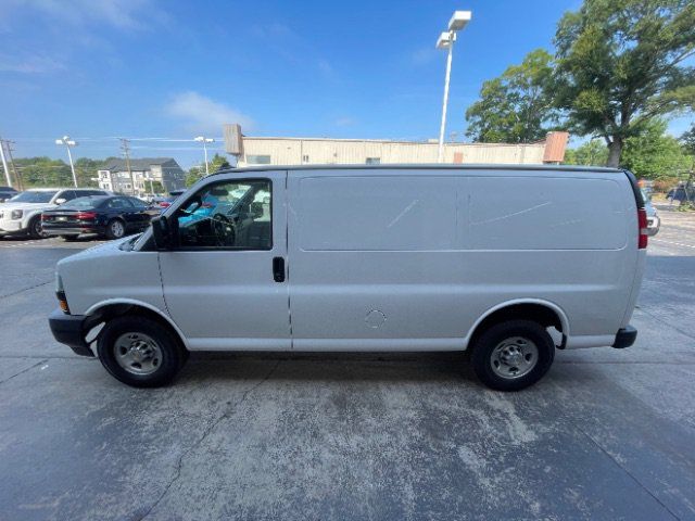 Used 2021 Chevrolet Express 2500 RWD image 3
