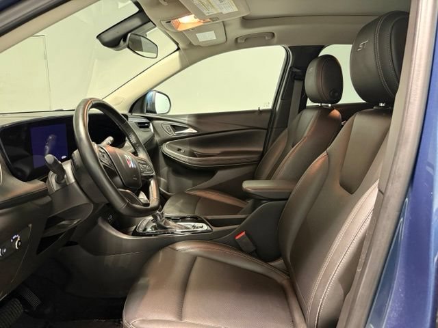 Certified 2024 Buick Encore GX Sport Touring w/ Experience Buick Package FWD image 12
