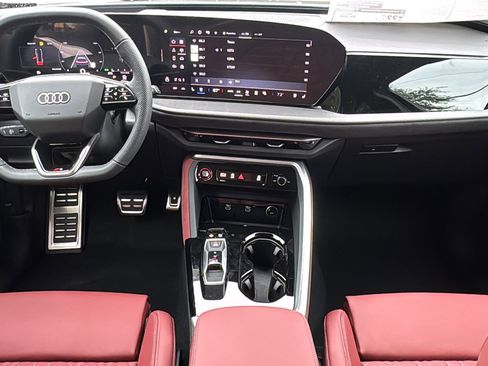 New 2025 Audi SQ5 Premium Plus image 17