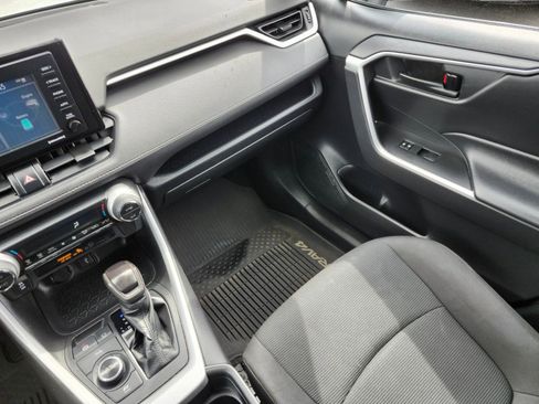 Used 2020 Toyota RAV4 LE w/ All Weather Liner Package image 15