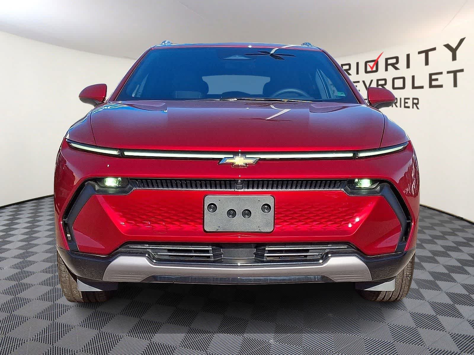 New 2025 Chevrolet Equinox EV LT FWD image 2