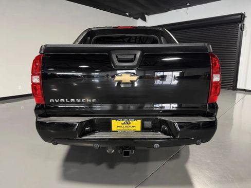 Used 2007 Chevrolet Avalanche LTZ w/ LTZ Preferred Equipment Group AWD/4WD image 5