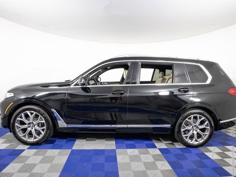 Used 2022 BMW X7 xDrive40i w/ Premium Package image 8
