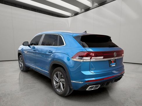 Used 2024 Volkswagen Atlas Cross Sport SEL R-Line image 3