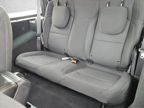 Used 2023 Jeep Wrangler Sport S image 17