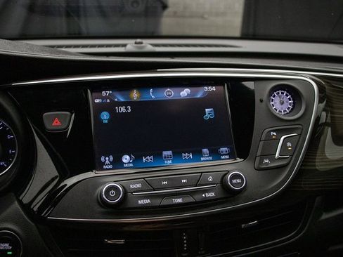 Used 2020 Buick Envision Premium image 35