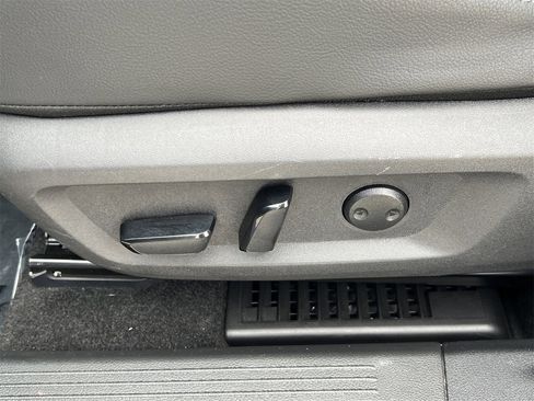 Certified 2024 Nissan Rogue SL w/ SL Premium Package image 23