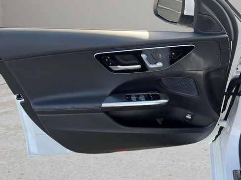 Used 2024 Mercedes-Benz C 300 Sedan image 23