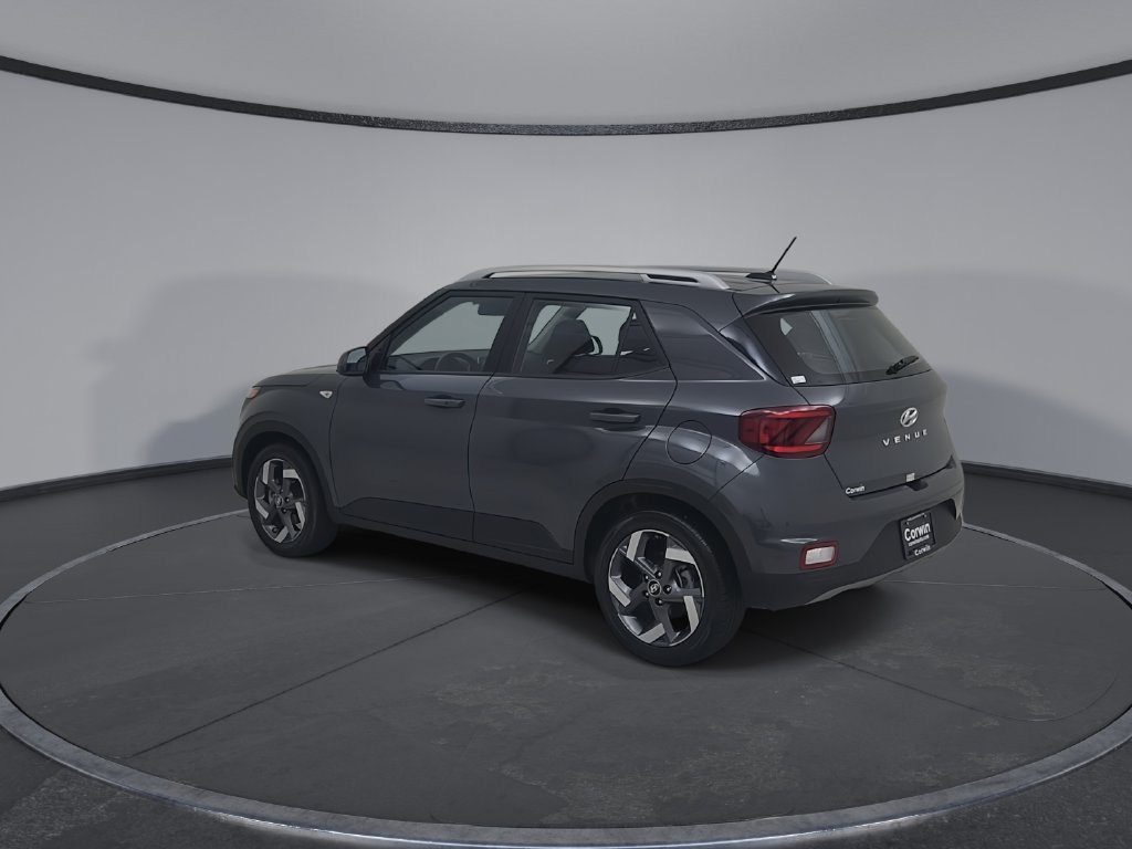 Used 2025 Hyundai Venue SEL FWD image 10