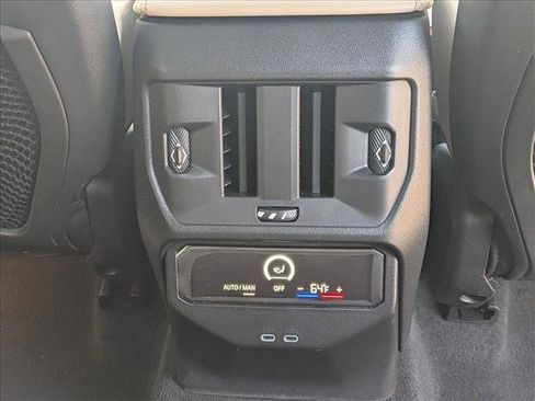 Used 2025 BMW X3 xDrive30 w/ Premium Package AWD/4WD image 18