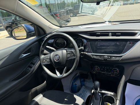 Used 2022 Buick Encore GX Select FWD image 32