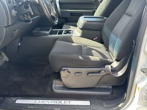 Used 2014 Chevrolet Silverado 2500 LT image 9