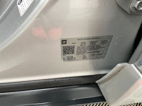 Certified 2019 GMC Acadia Denali w/ Technology Package image 35