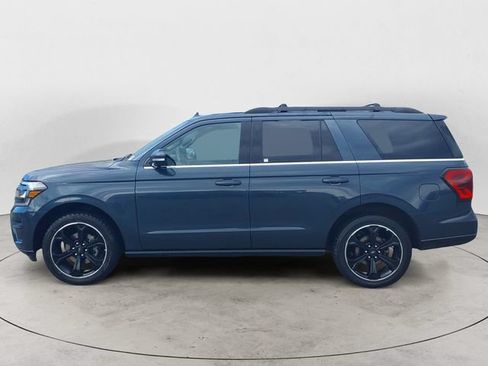 Used 2023 Ford Expedition Limited AWD/4WD image 2
