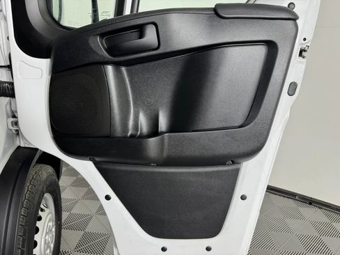 Used 2025 RAM ProMaster 2500 w/ Convenience Group FWD image 35