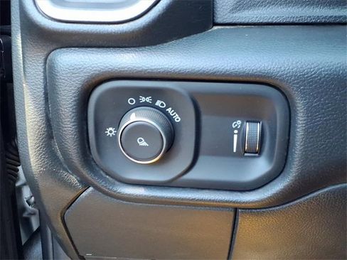 Used 2022 RAM 3500 Tradesman image 20