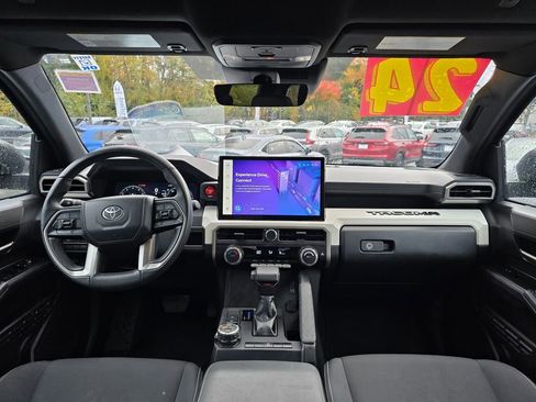 Used 2024 Toyota Tacoma TRD Off-Road image 6