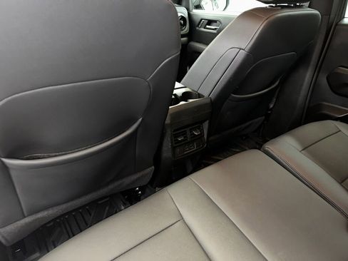 Certified 2024 Chevrolet Colorado LT w/ LT Convenience Package III image 19