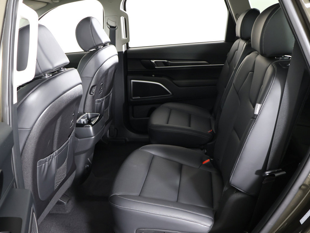 Certified 2025 Kia Telluride S FWD image 37