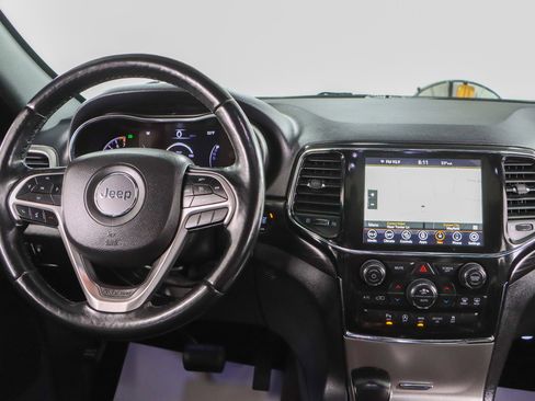 Used 2022 Jeep Grand Cherokee Laredo X image 17