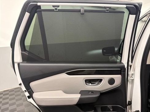 Used 2023 Honda Pilot Elite image 14