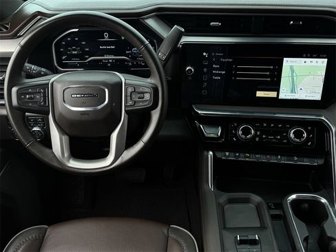 Used 2024 GMC Sierra 2500 Denali w/ Denali Reserve Package image 13