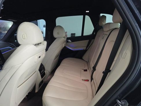 Used 2022 BMW X5 sDrive40i w/ Premium Package RWD image 10